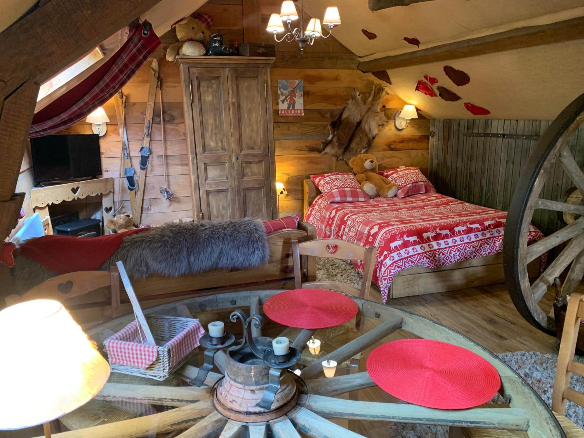 Gite "Le Refuge" Dans Un Domaine De 7Ha Au Calme Vimoutiers Exterior foto